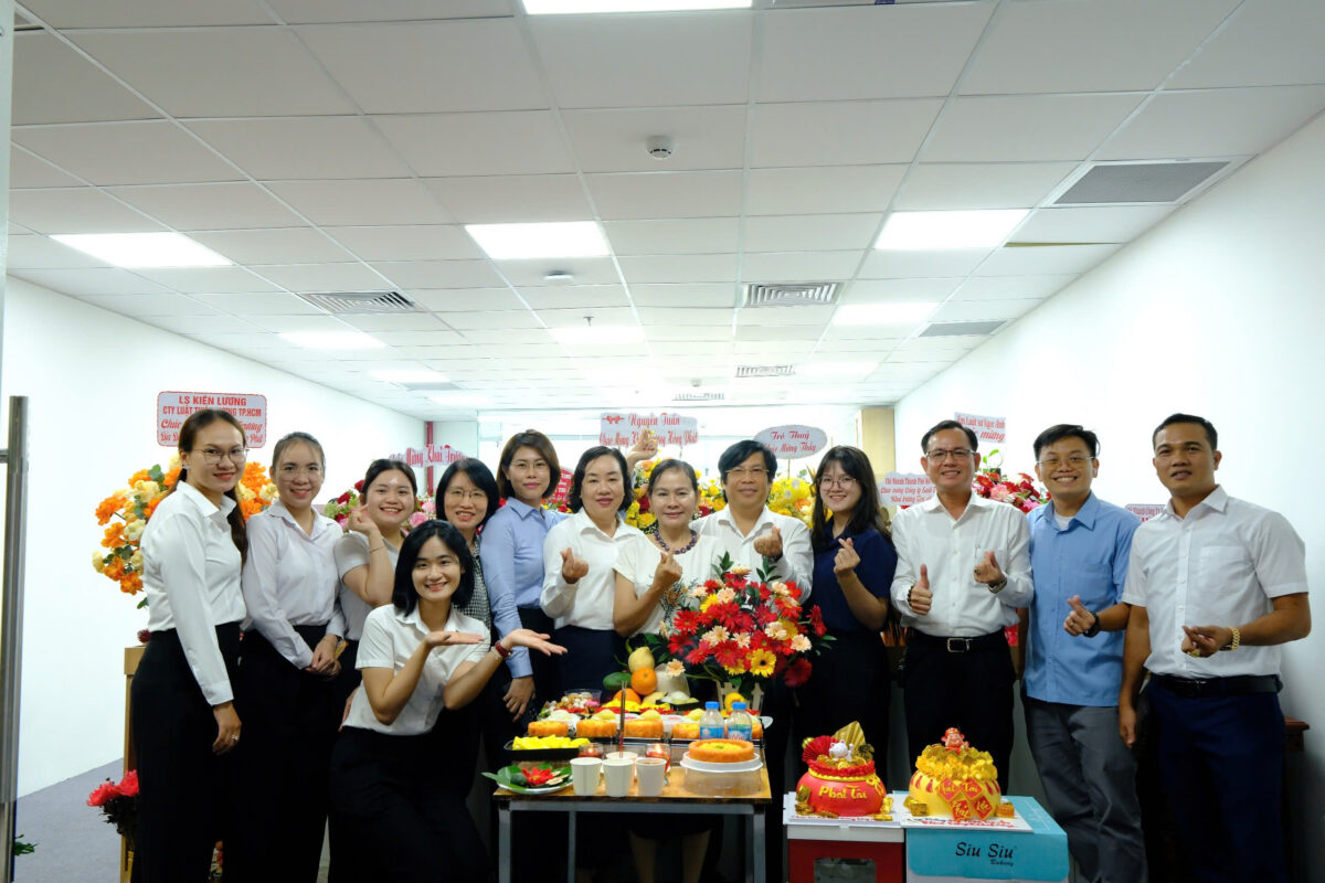 Kỉ niệm 13 năm thành lập Công ty Luật Tri Ân.
